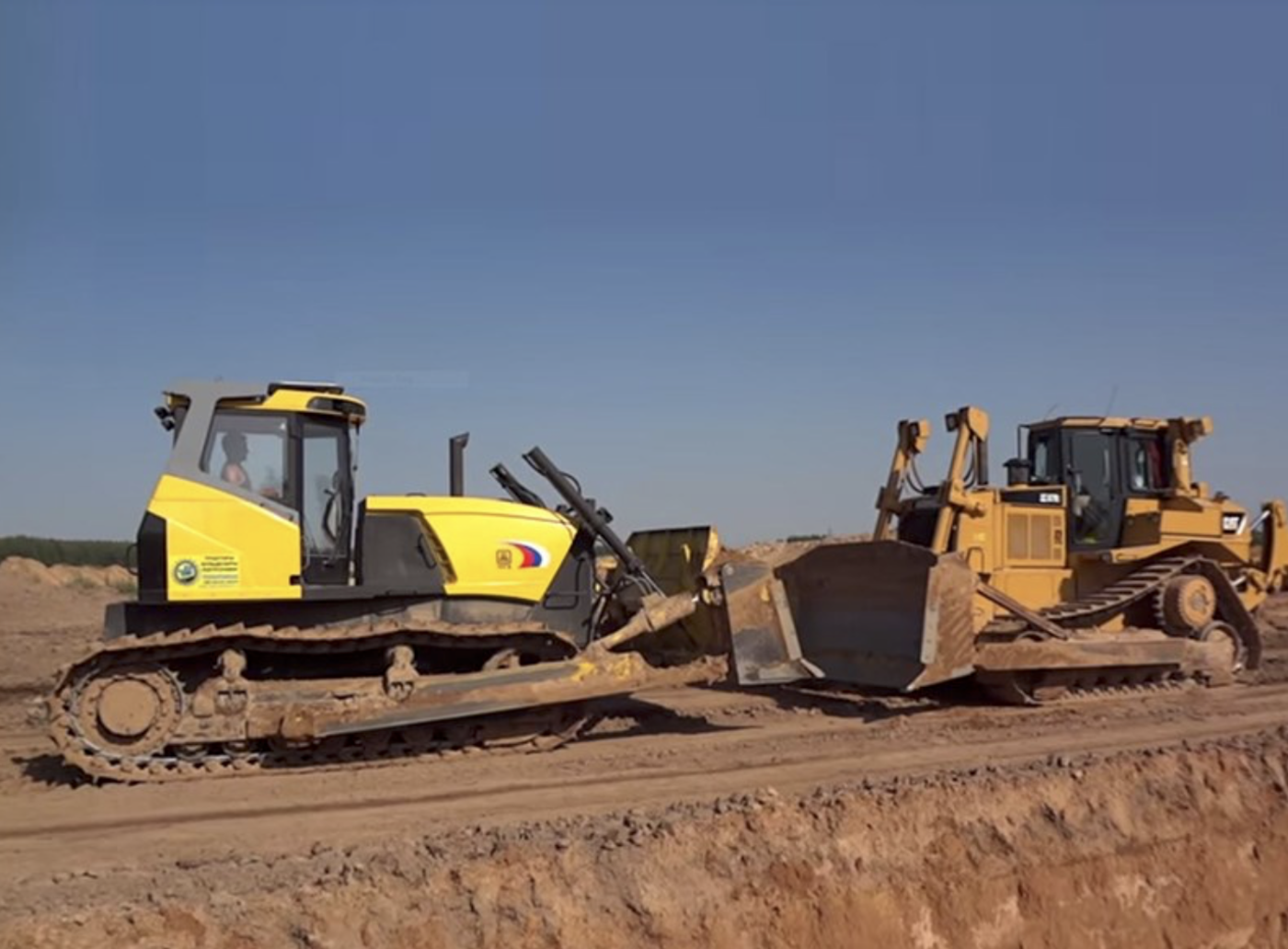 Bulldozer vs Motor Grader what you need to know Heavy Iron Jobs